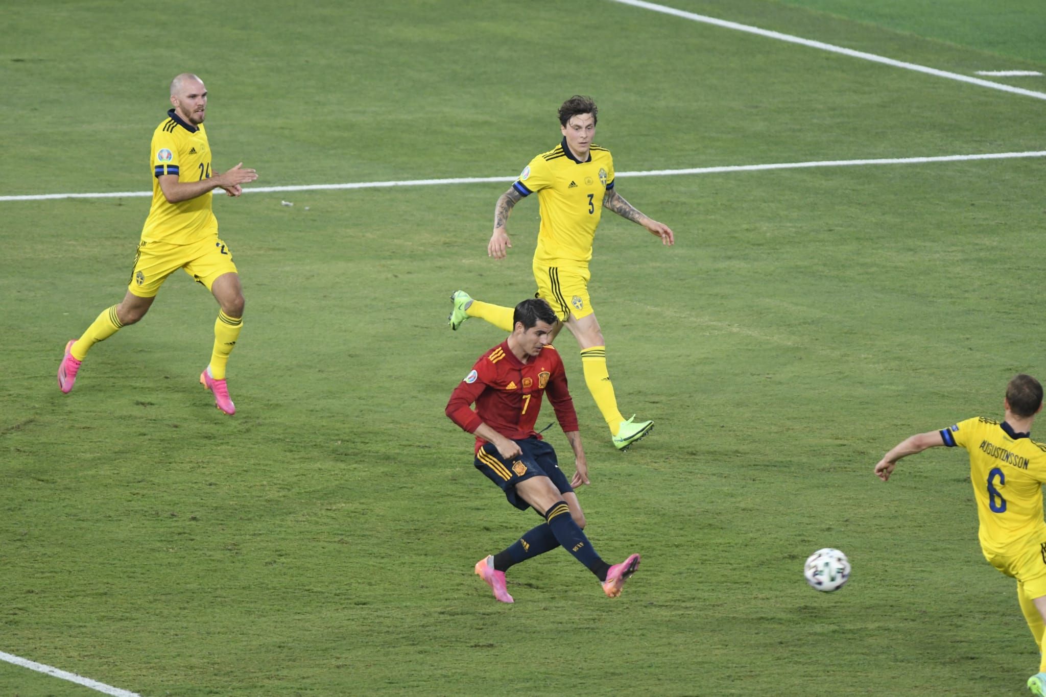  Álvaro Morata, durante la ocasión fallada en el España-Suecia.