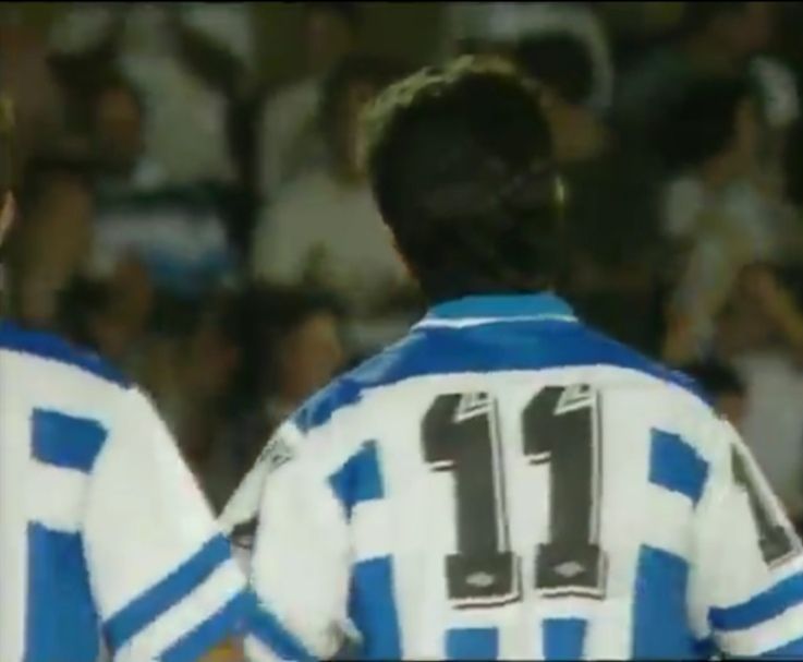  Bebeto de espaldas durante el Dépor-Bayer de 1995 en Riazor.