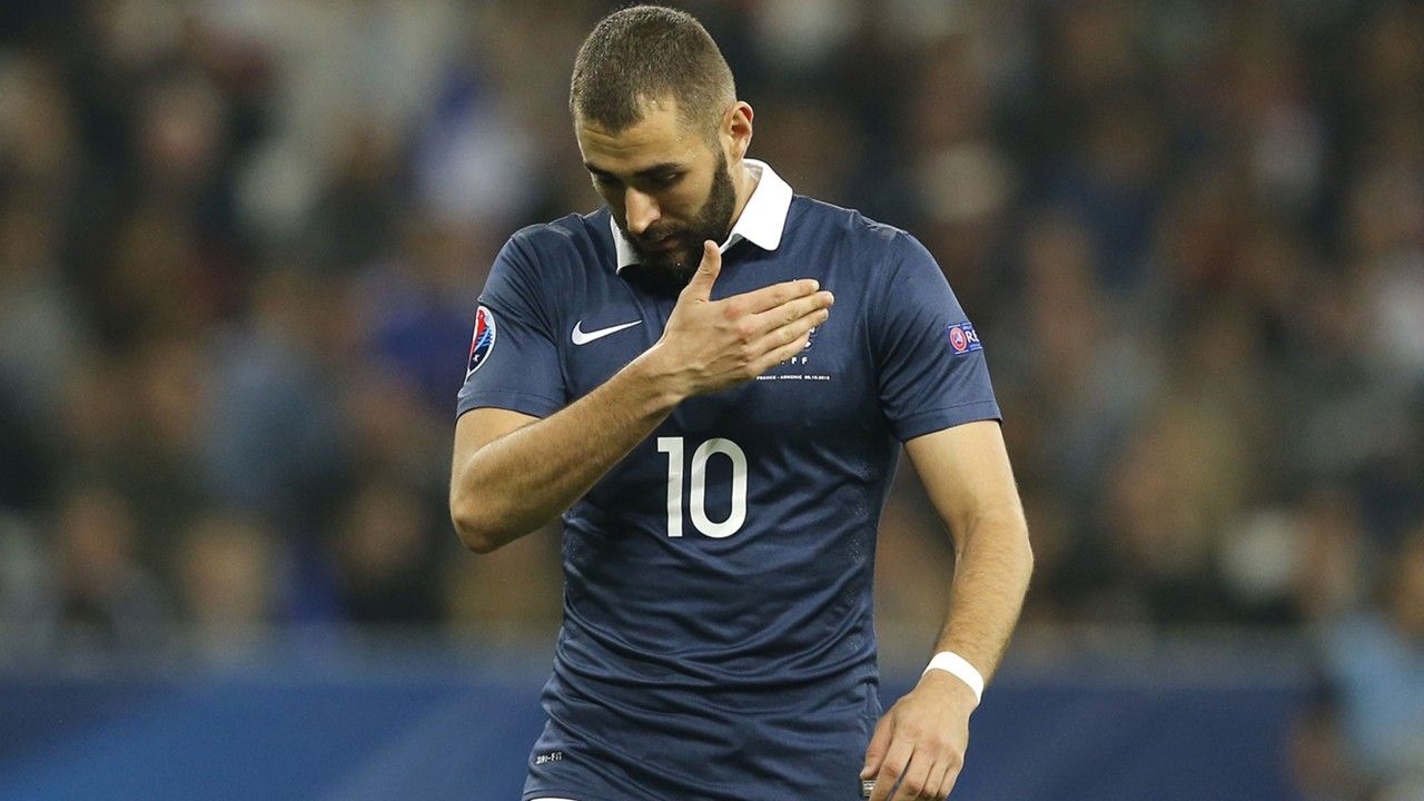  Benzema, en un partido de la selección francesa.