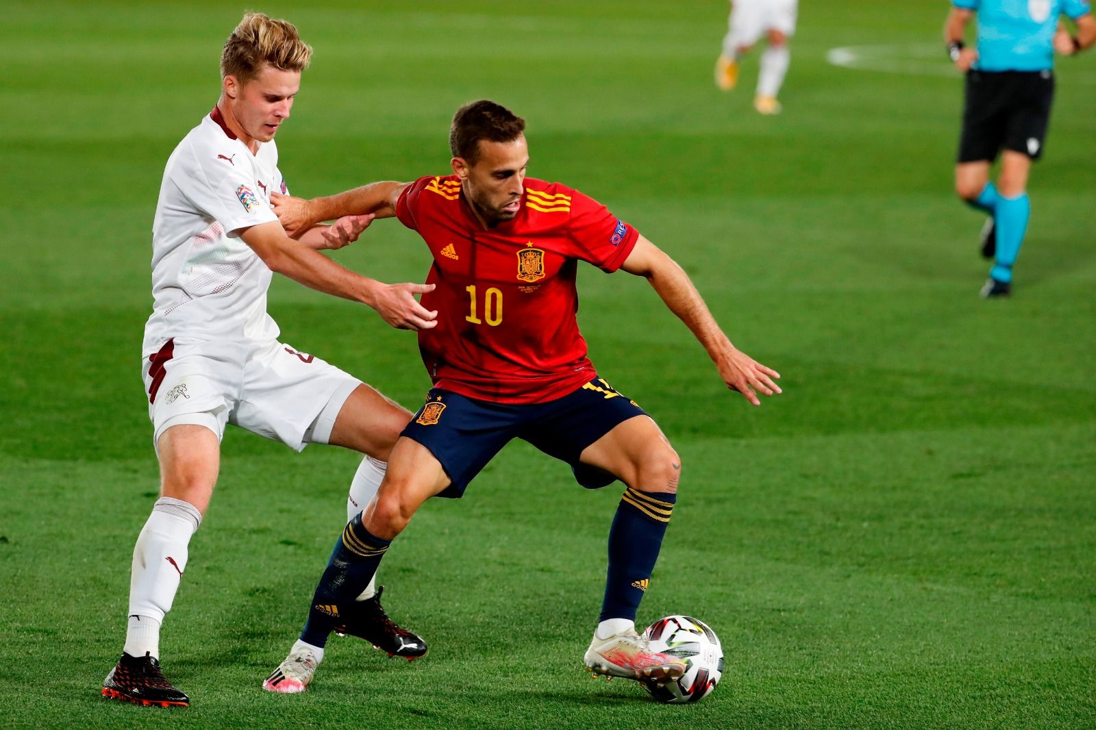  Sergio Canales, en el España-Suiza de la Liga de Naciones.