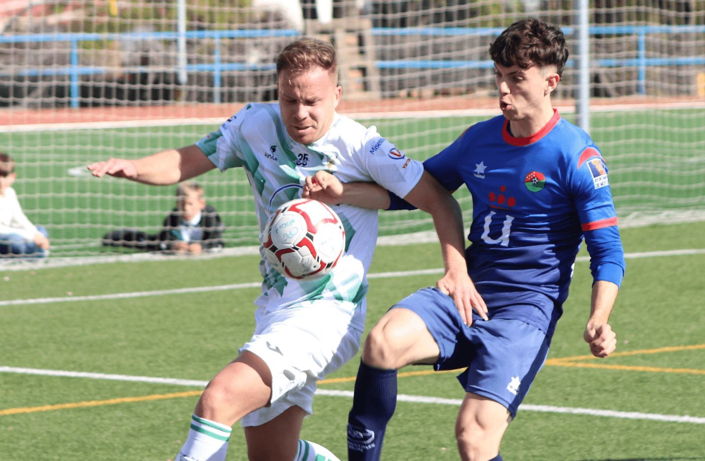  Parla Escuela, rival del Valencia CF en Copa, juega en su Liga