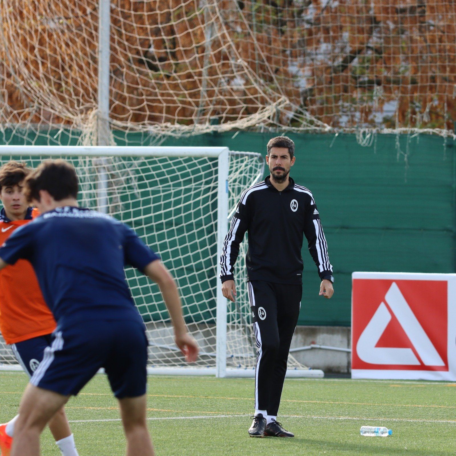  Carlos Cura, entrenador del Rayo Majadahonda