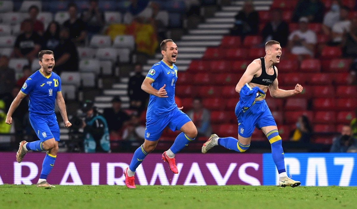  Celebración de Artem Dovbyk tras su gol en el Suecia-Ucrania.