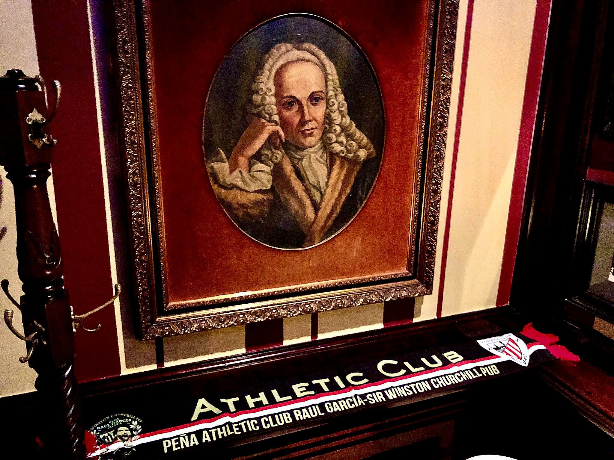  En el Pub Sir Winston Churchill de Bilbao está situada la 'Peña Raúl García' del Athletic Club.