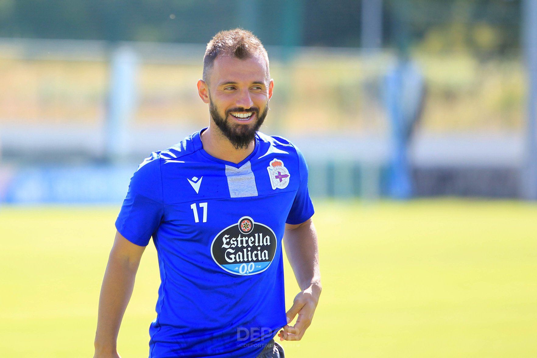 Emre Çolak en un entre