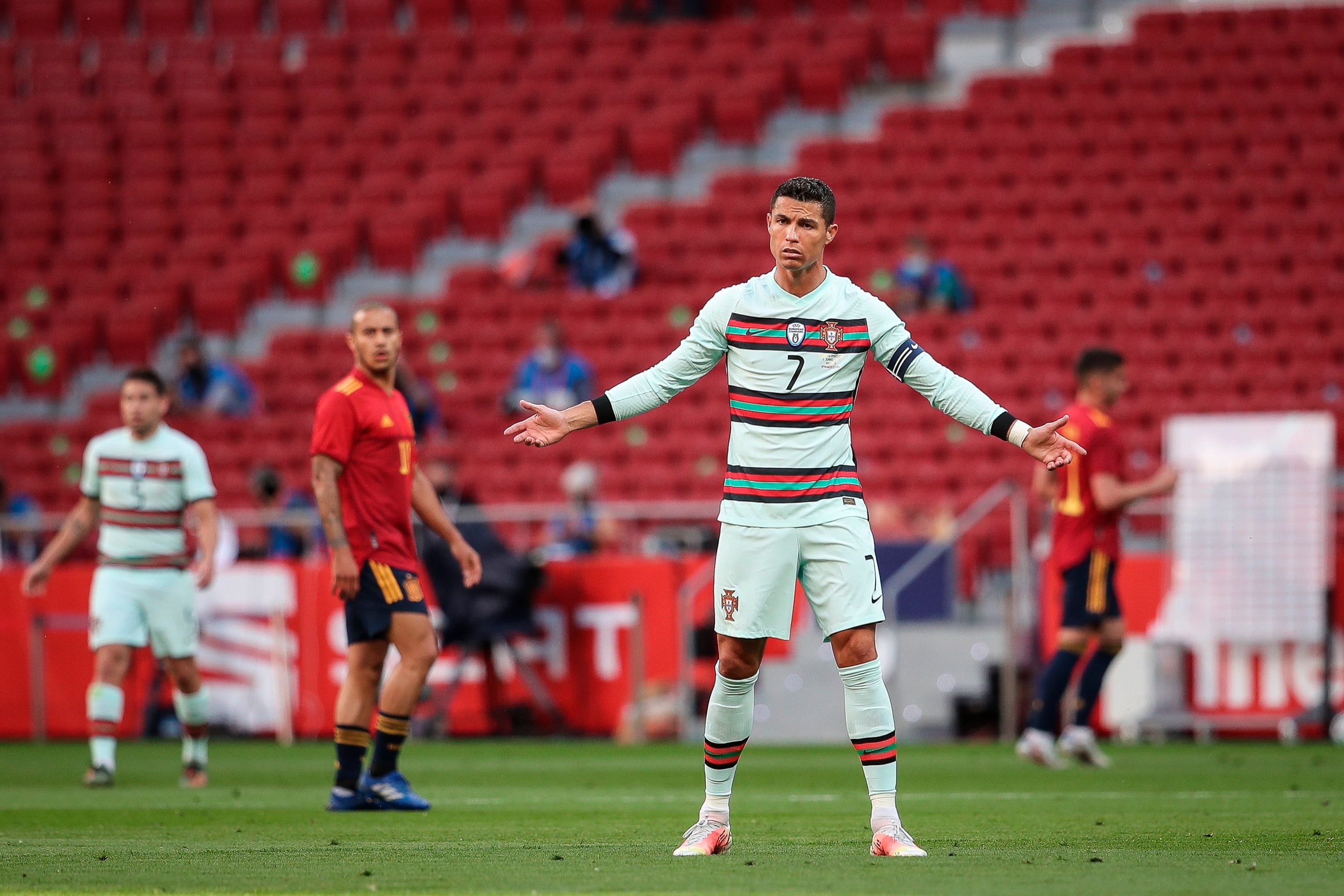  Cristiano Ronaldo, durante el España-Portugal.