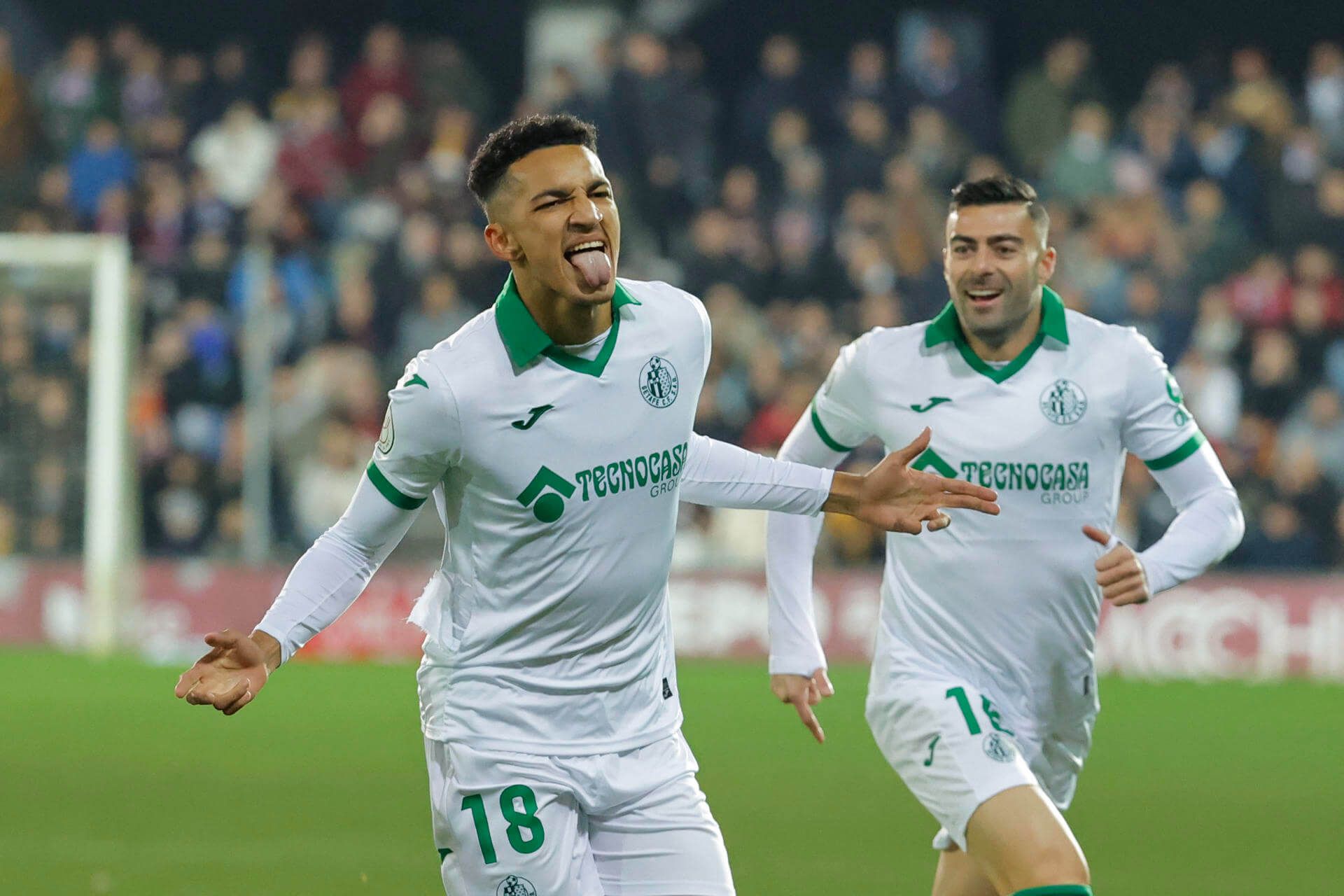 Álvaro Rodríguez celebrando su gol en el Pontevedra-Getafe.