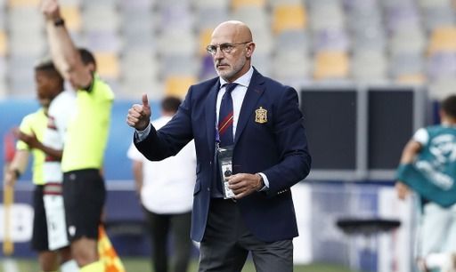  De la Fuente, durante el España-Portugal del Europeo sub 21.