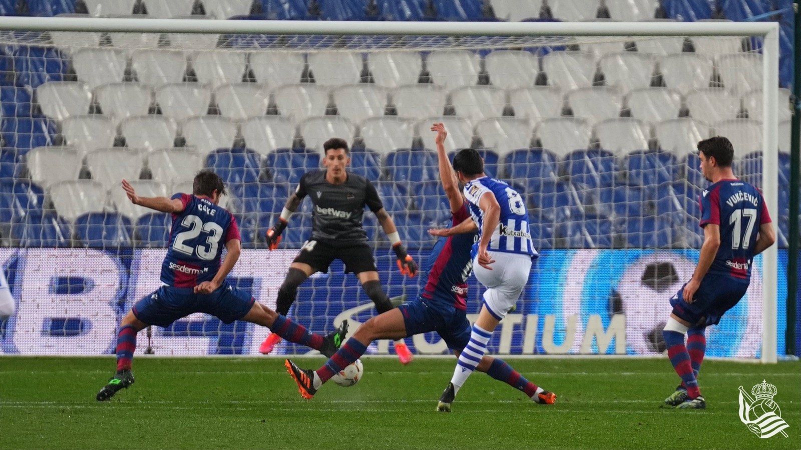 Definición de Merino para anotar ante el Levante.