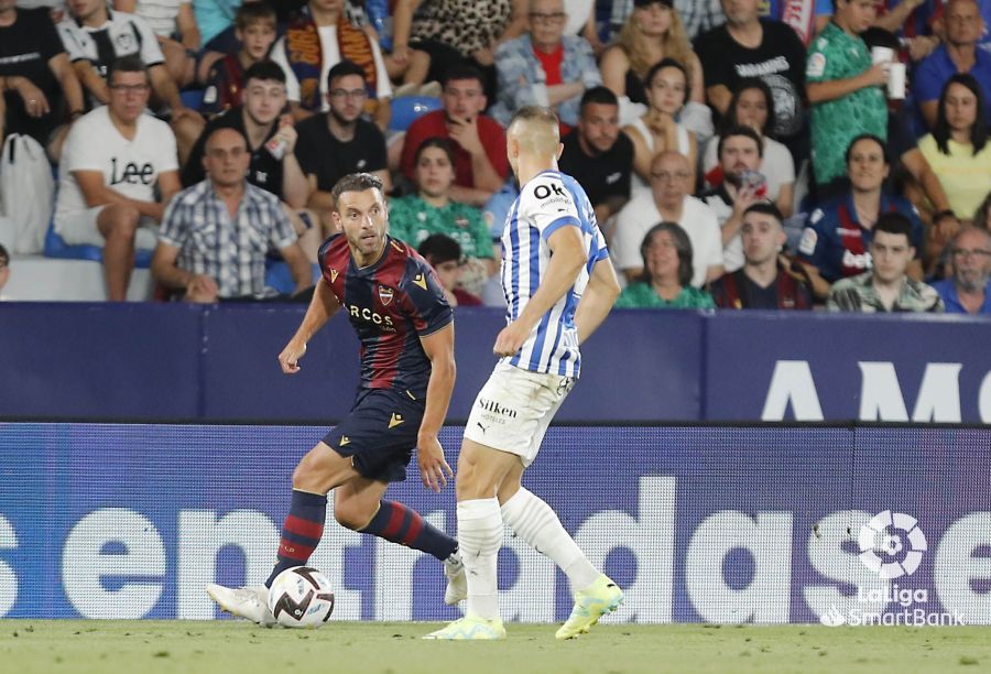 Soldado ante el Alavés en el Ciutat..