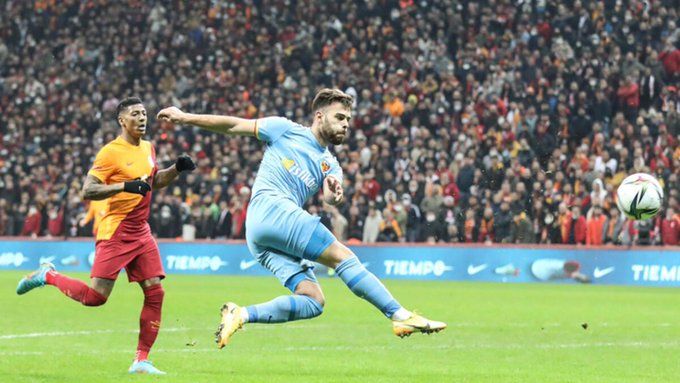  Miguel Cardoso, exjugador del Deportivo en el Kayserispor