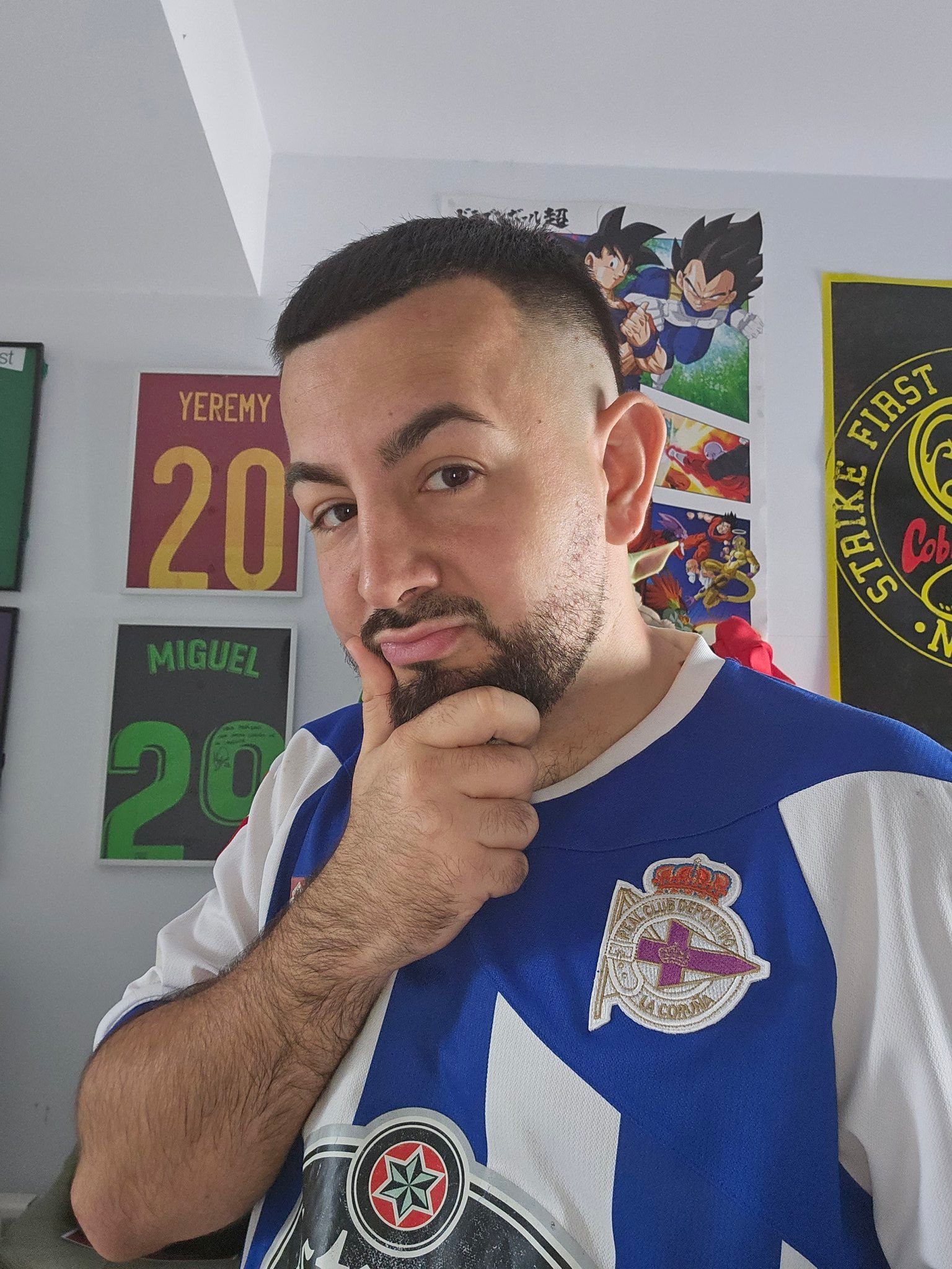  Papi Gavi con la camiseta del Dépor