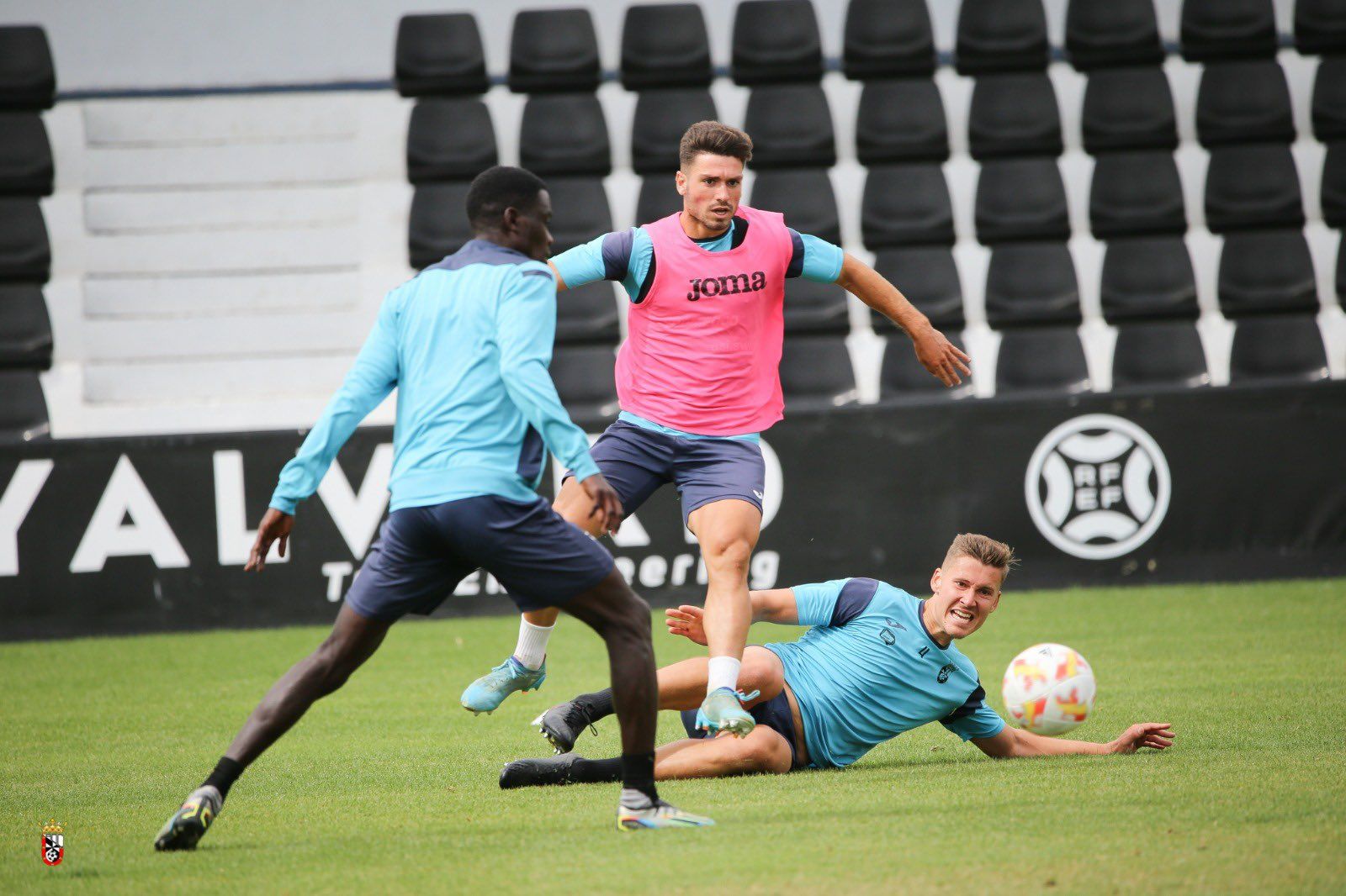  El Ceuta entrenando en el Murube