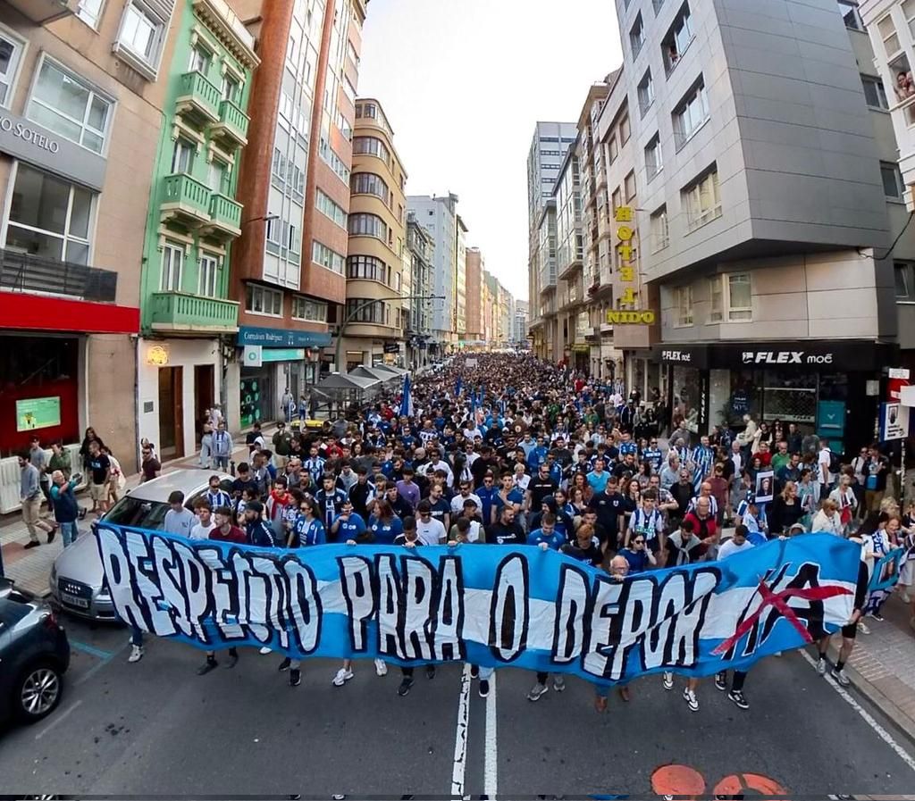  Manifestación y protesta del Deportivo contra el propiedad