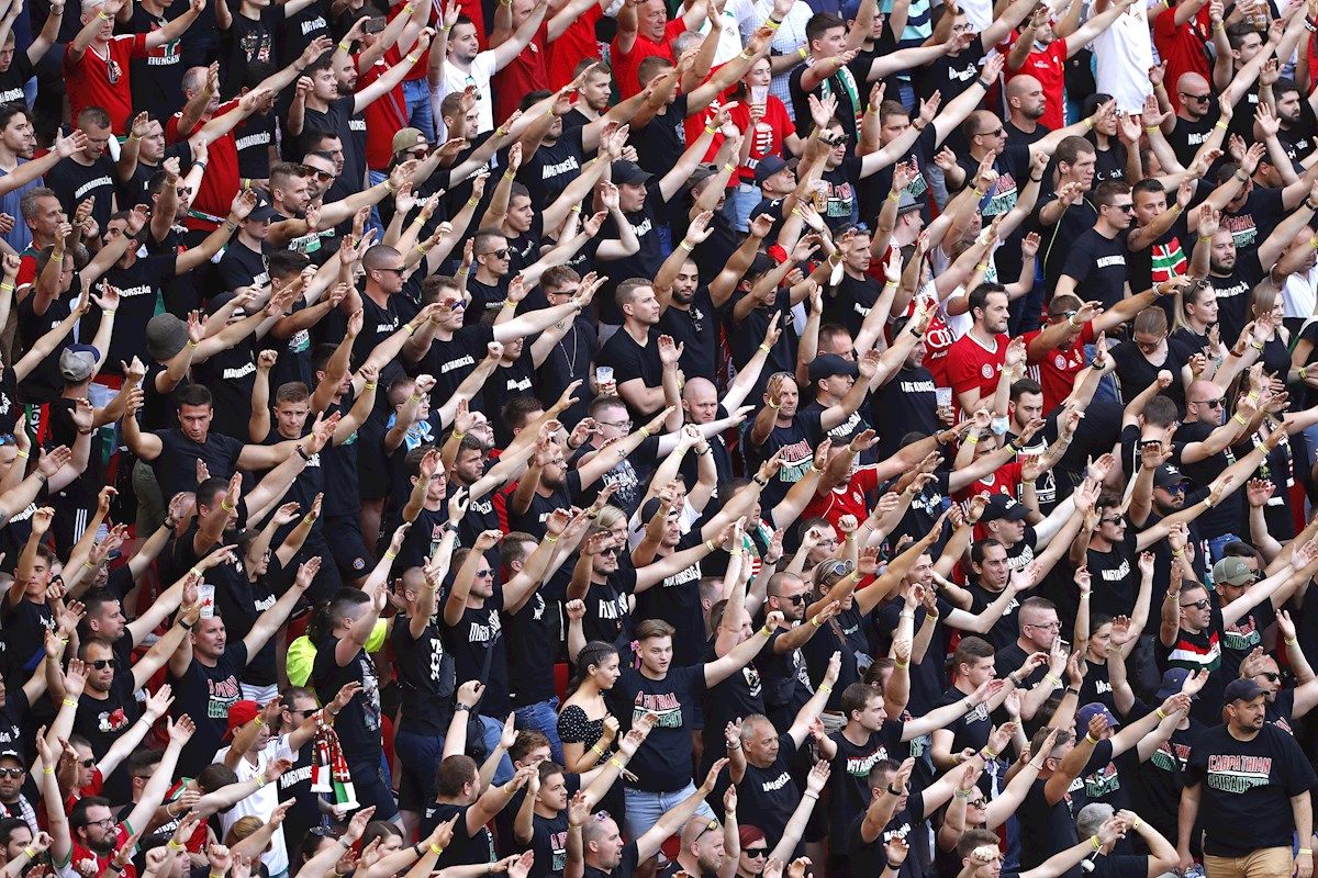  Los aficionados húngaros, durante el Hungría-Portugal.