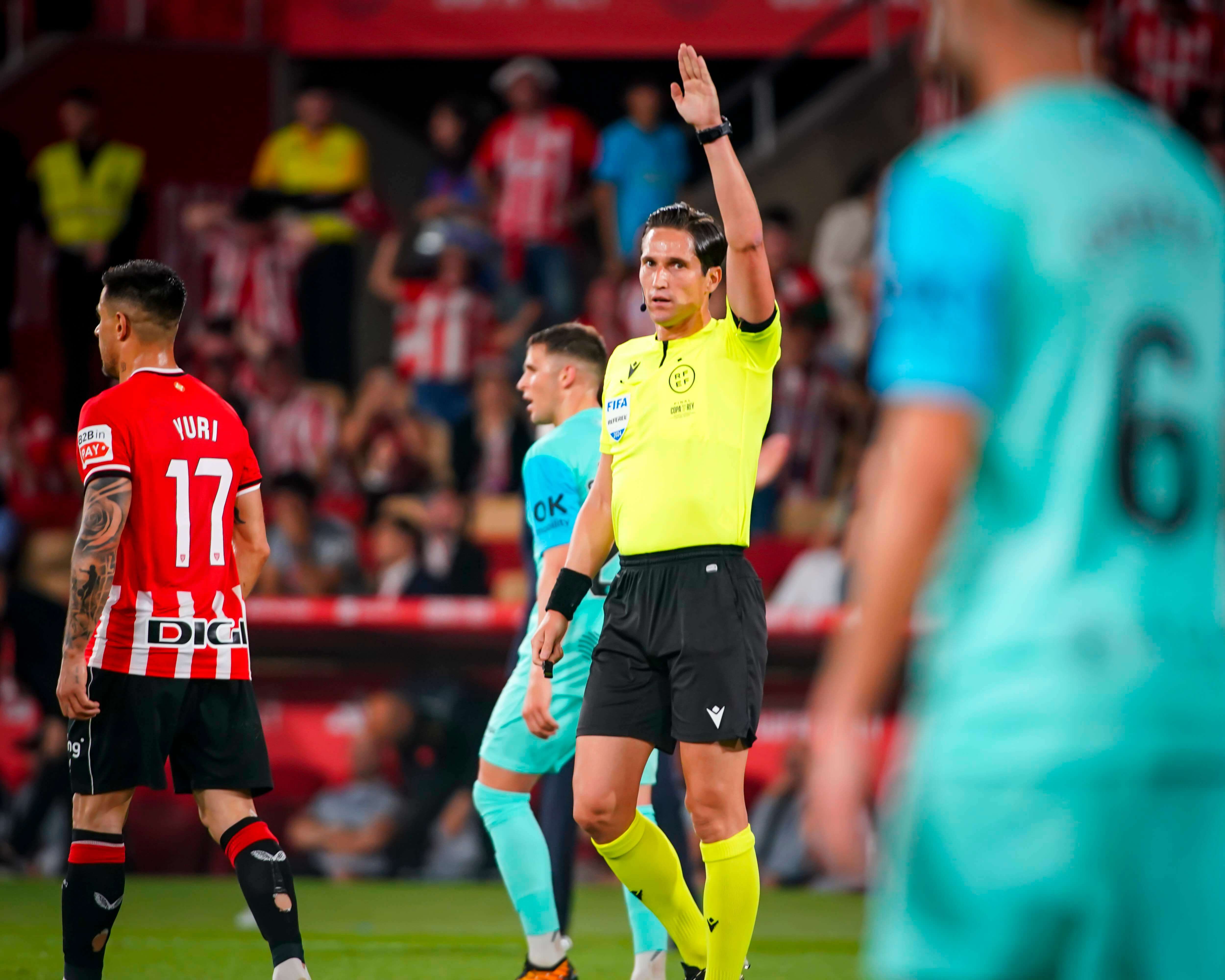  José Luis Munuera Montero, durante la final de Copa del Rey (foto: Cordon Press).