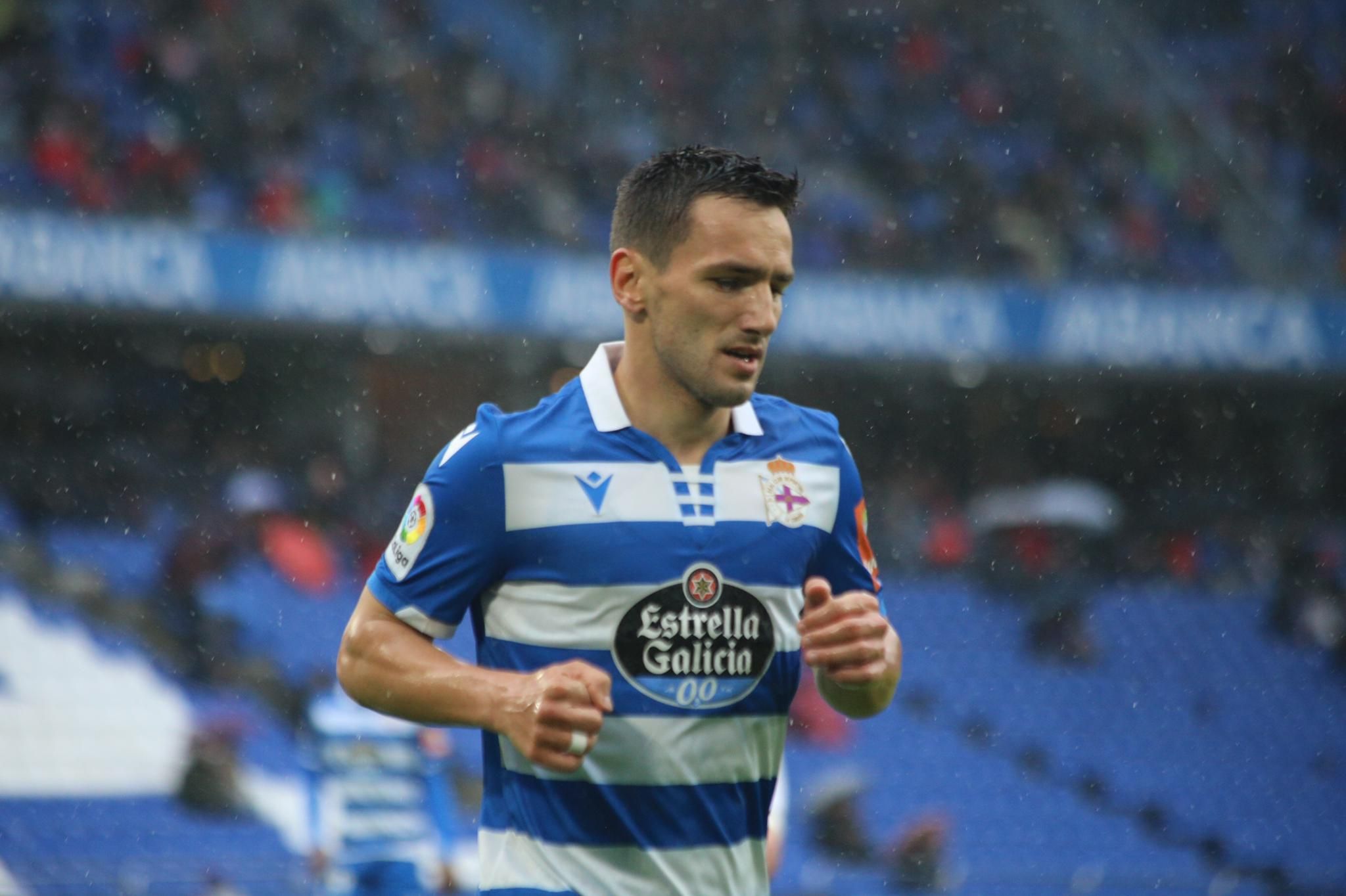  Jovanovic, durante una acción del Dépor-Elche.