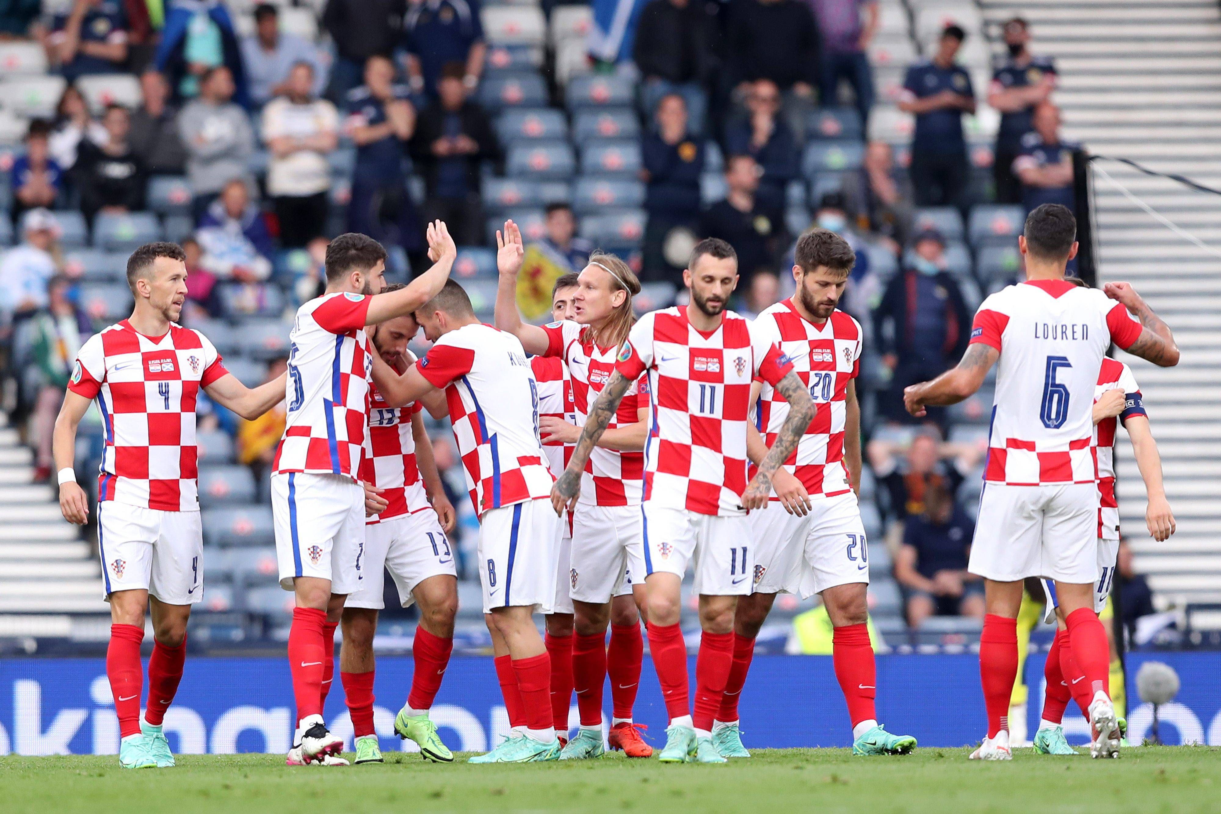  Los jugadores croatas celebran el gol de Modric frente a Escocia (FOTO: Cordón Press).