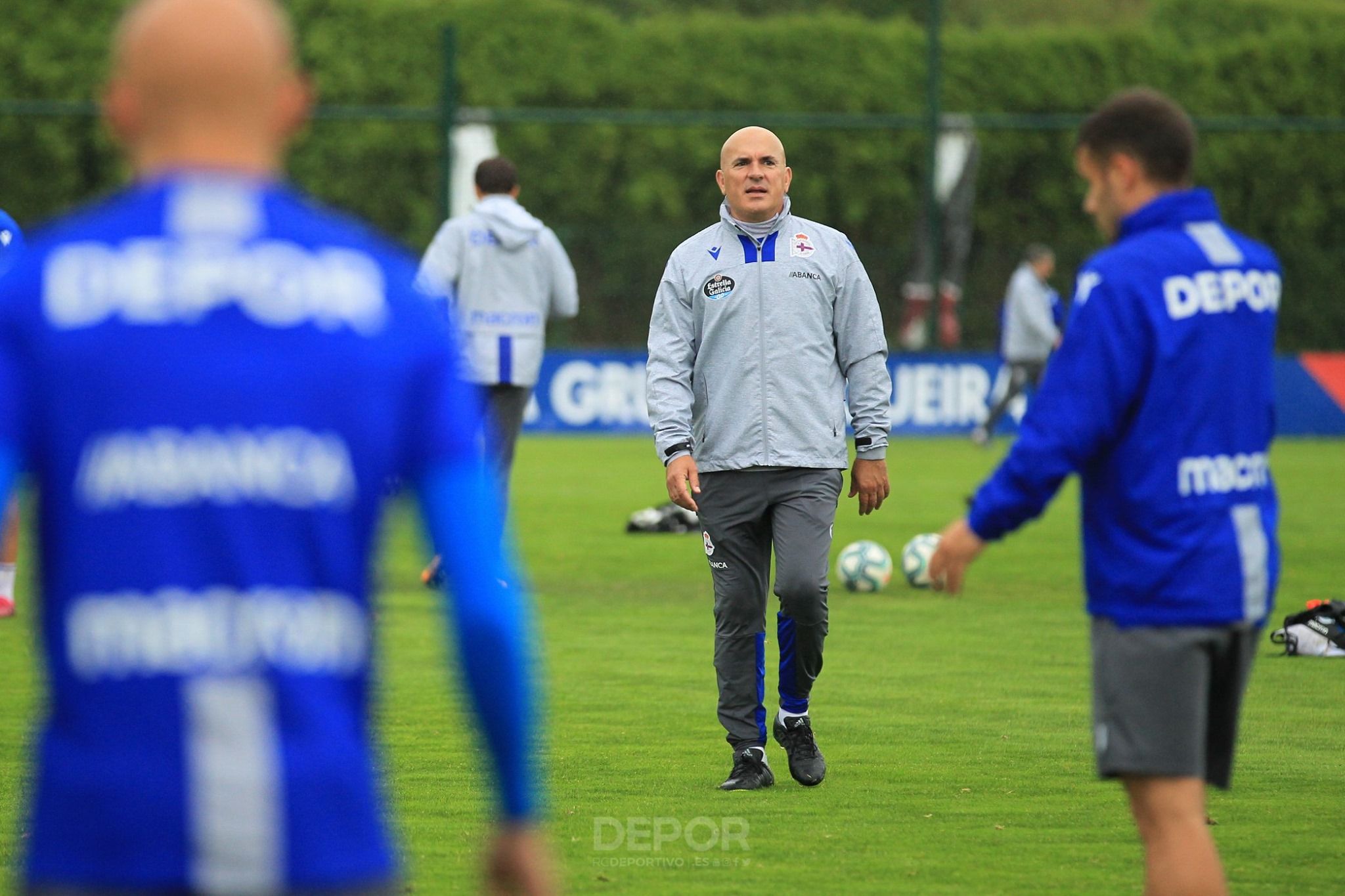 Luis César Sampedro, durante un entrenamiento del Dépor en Abegondo.