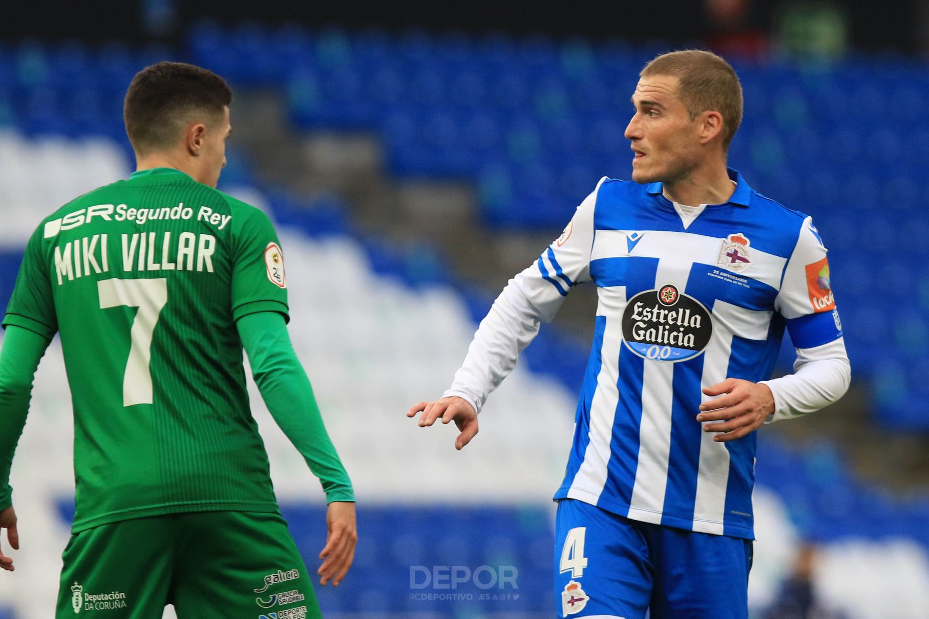 Miki Villar junto a Bergantiños en el Dépor-Compos.