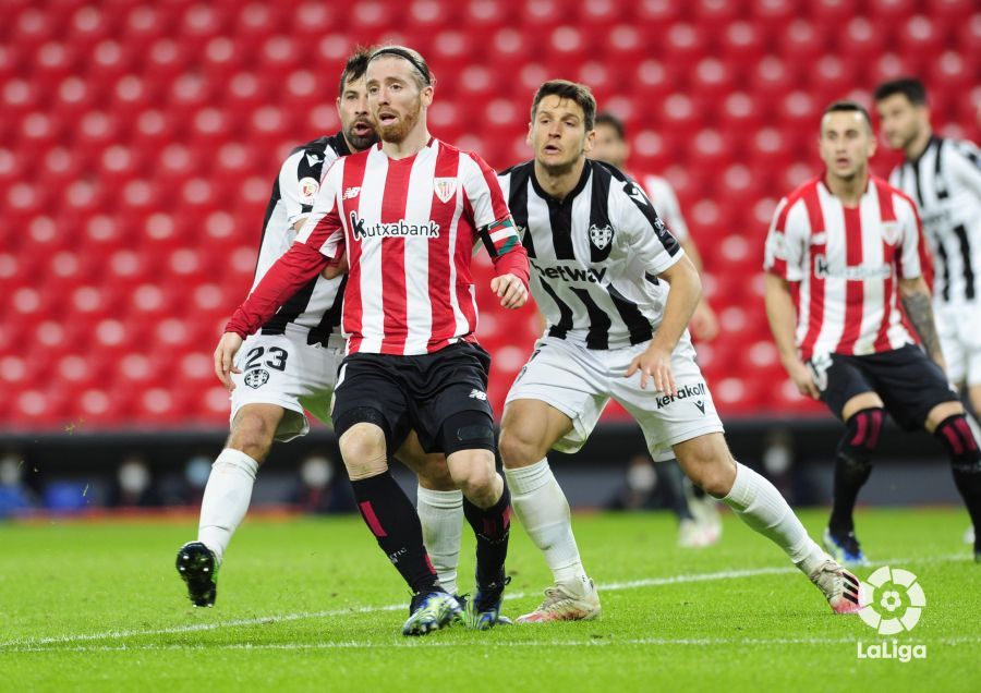 Iker Muniain, en el Athletic Club-Levante UD de la ida en San Mamés.