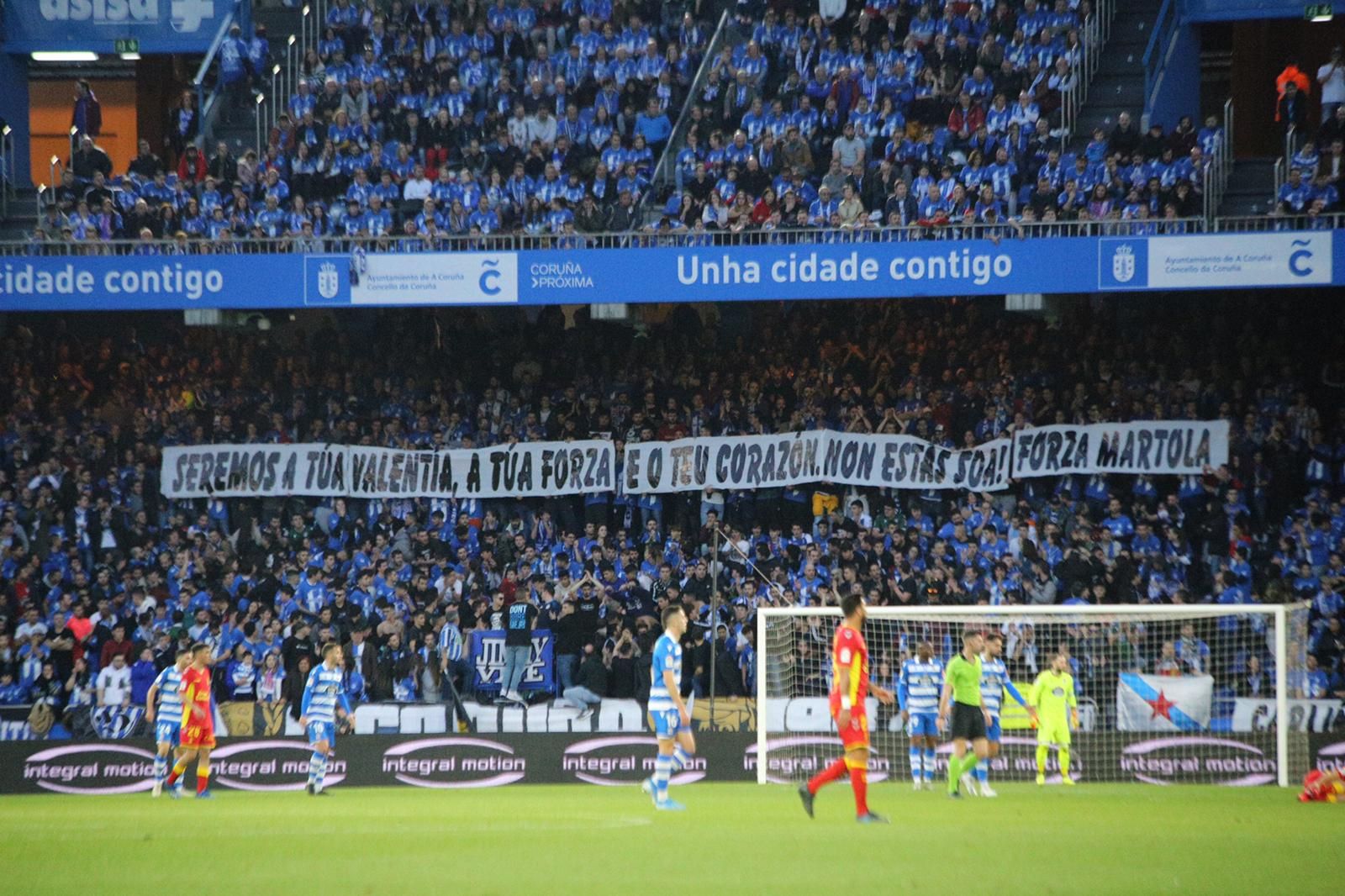  Pancarta de la afición del Dépor en apoyo a Martola.