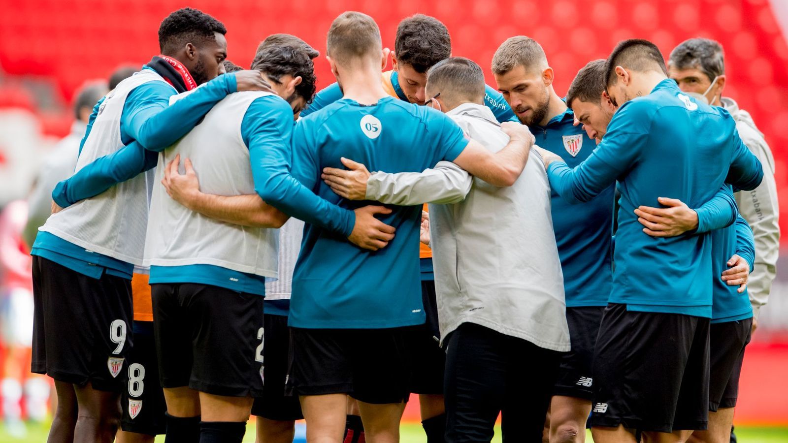 Piña antes de medirse al Eibar en un partido en San Mamés.