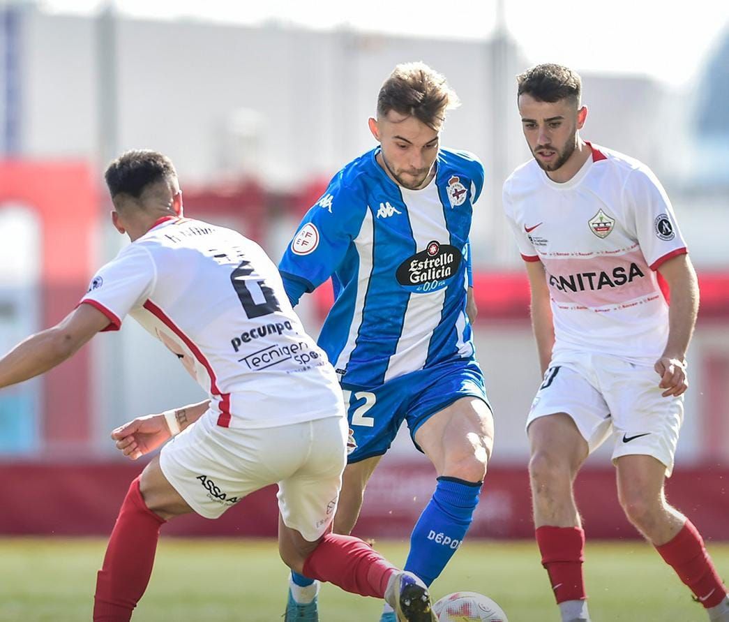  Orest Lebedenko regateando en el Nuevo Matapiñonera