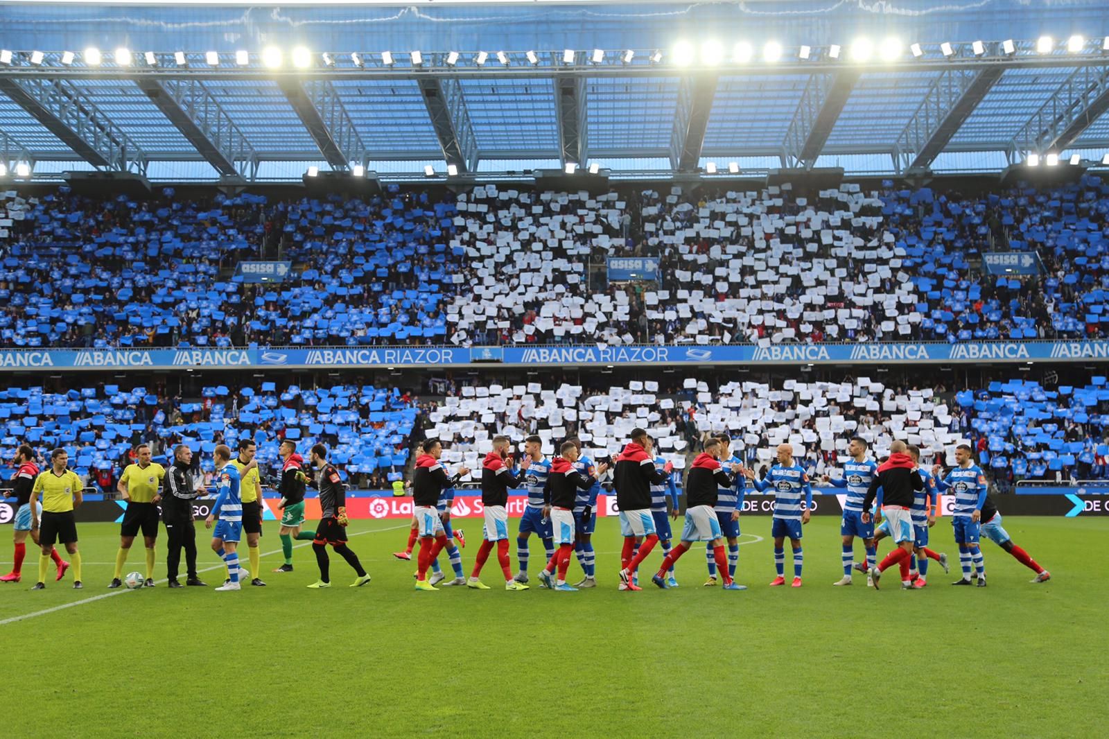  Tifo de la afición para recibir al Dépor en Riazor.