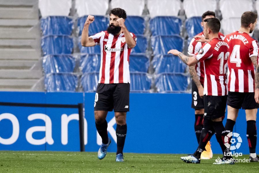  Villalibre celebra su gol ante la Real en el Reale Arena.