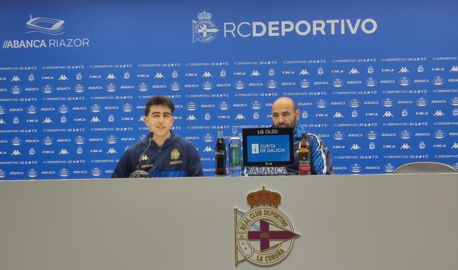  Manuel pablo y Hugo Baldomar en la sala de prensa de Riazor