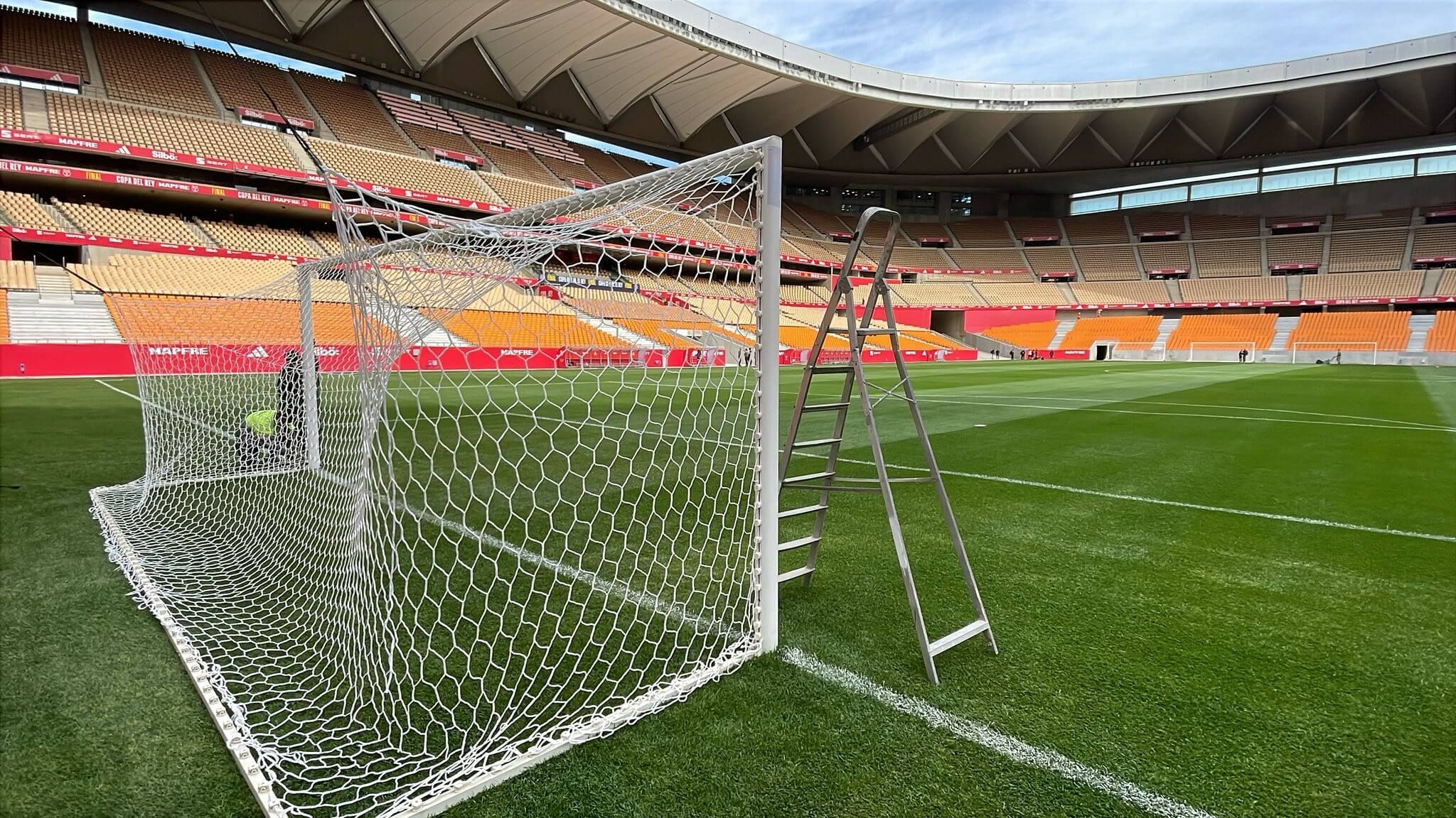  El Estadio de La Cartuja, preparado para la final de la Copa