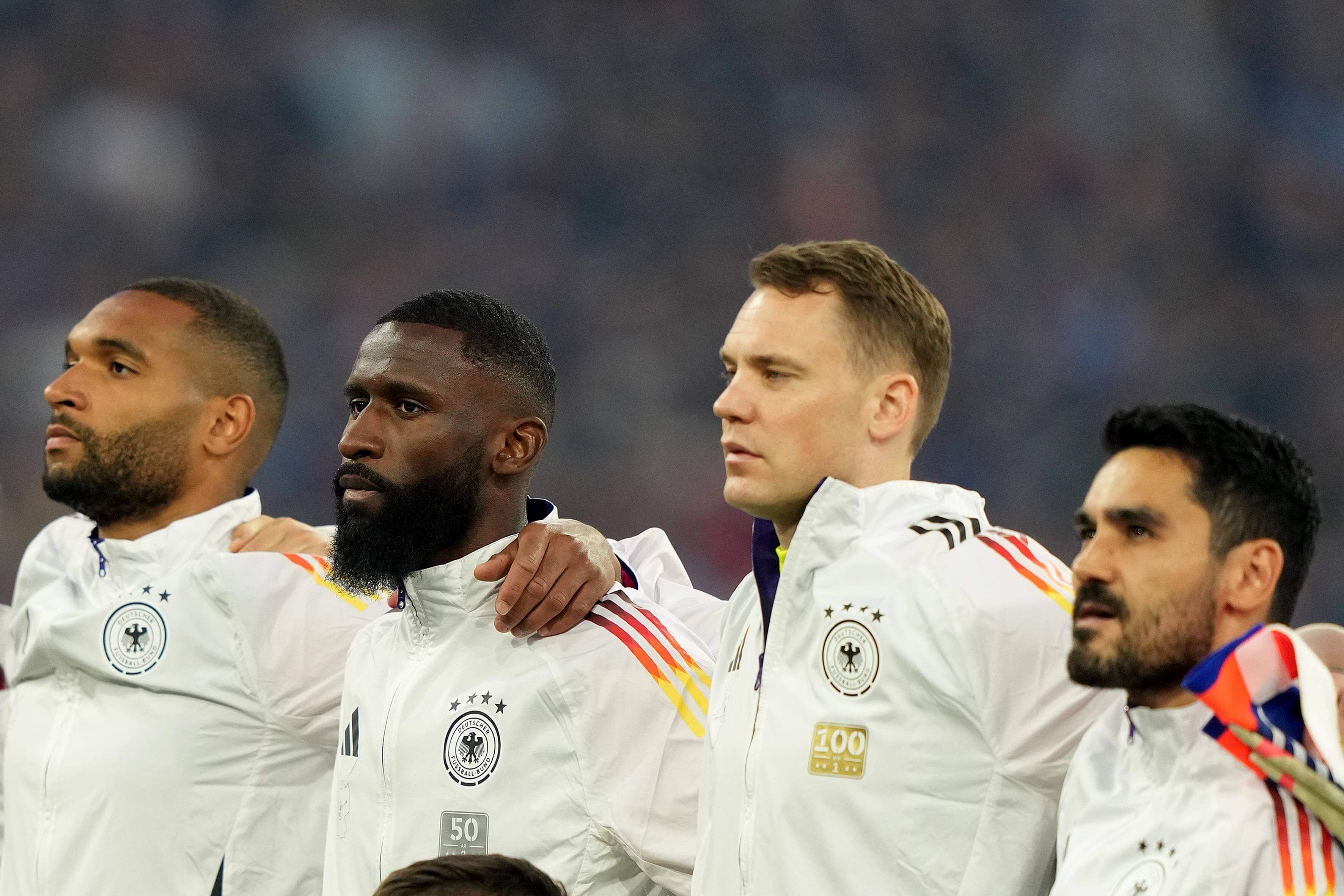  Rüdiger junto a sus compañeros en el debut de Escocia (Cordon Press)