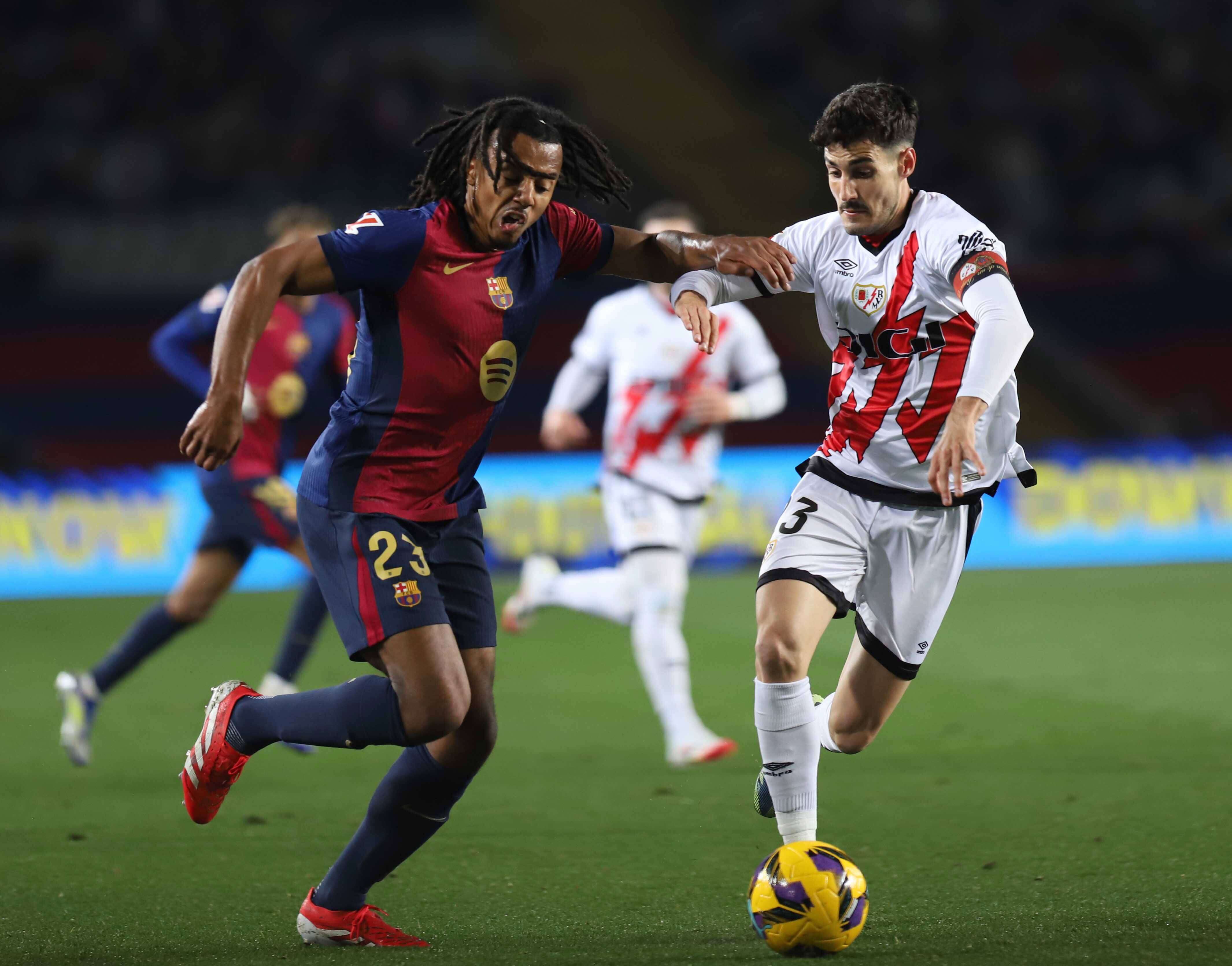  Koundé ante el Rayo Vallecano (Cordon Press)