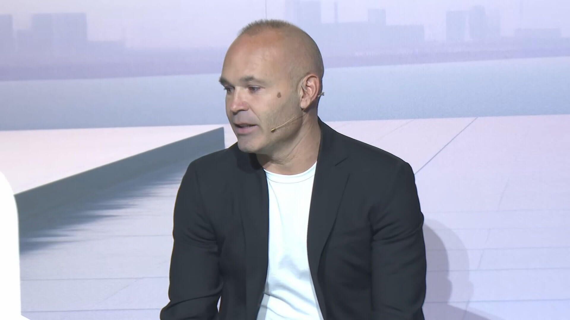 Andrés Iniesta en el acto de despedida