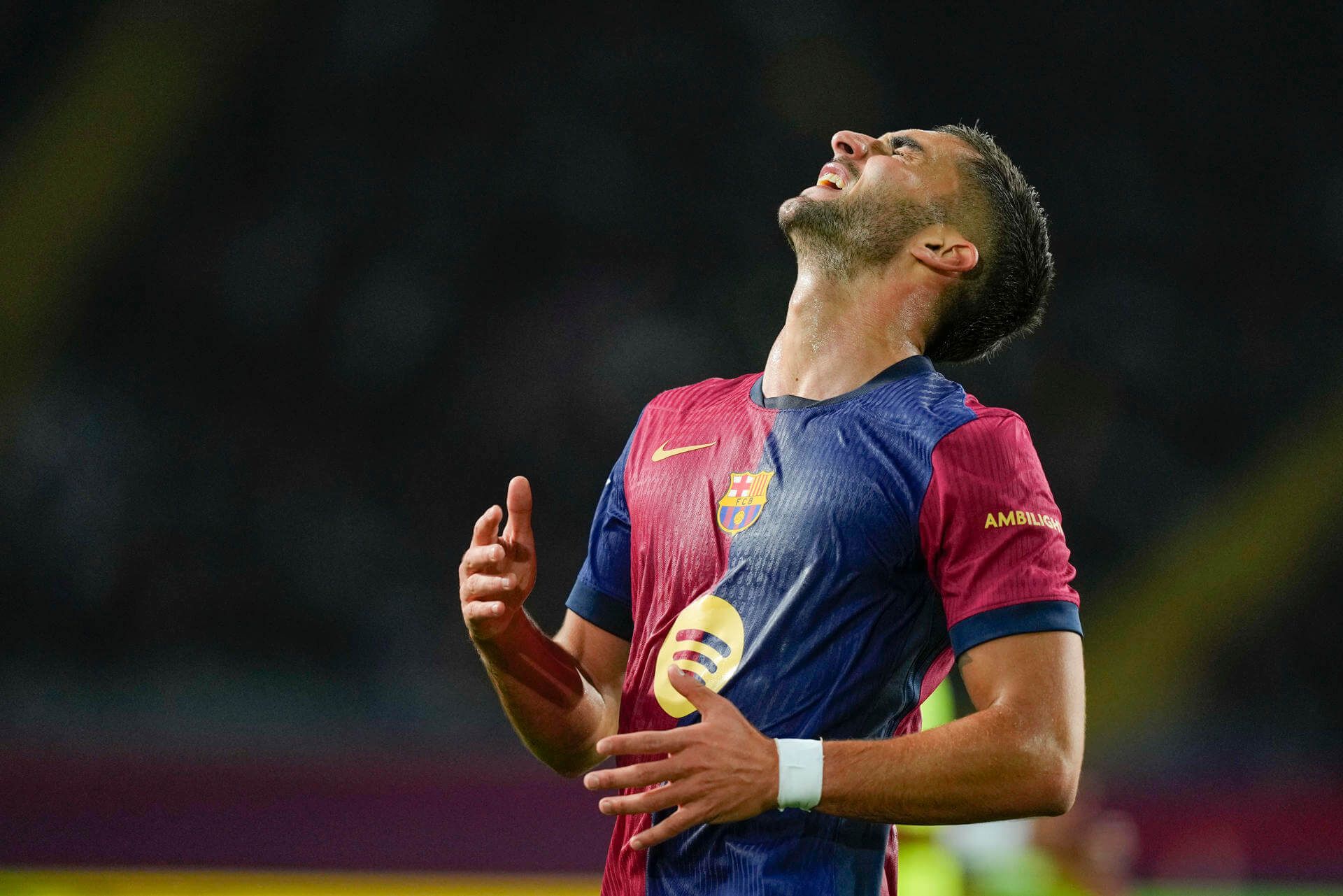  Ferran Torres tras una ocasión fallada (EFE)