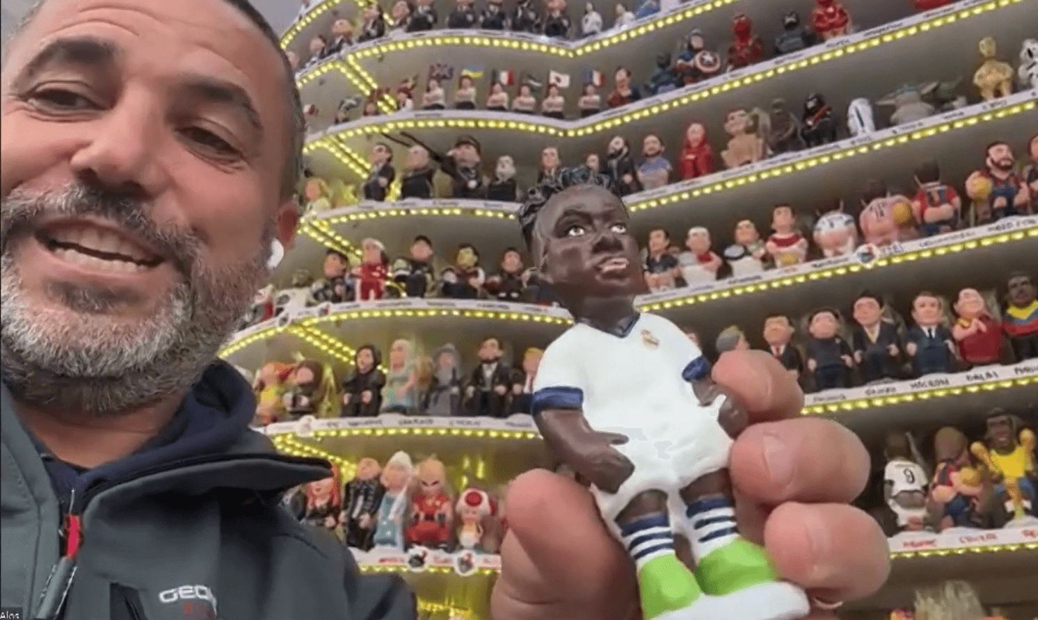  El caganer de Vinicius Jr (Twitch de ElDesmarque)