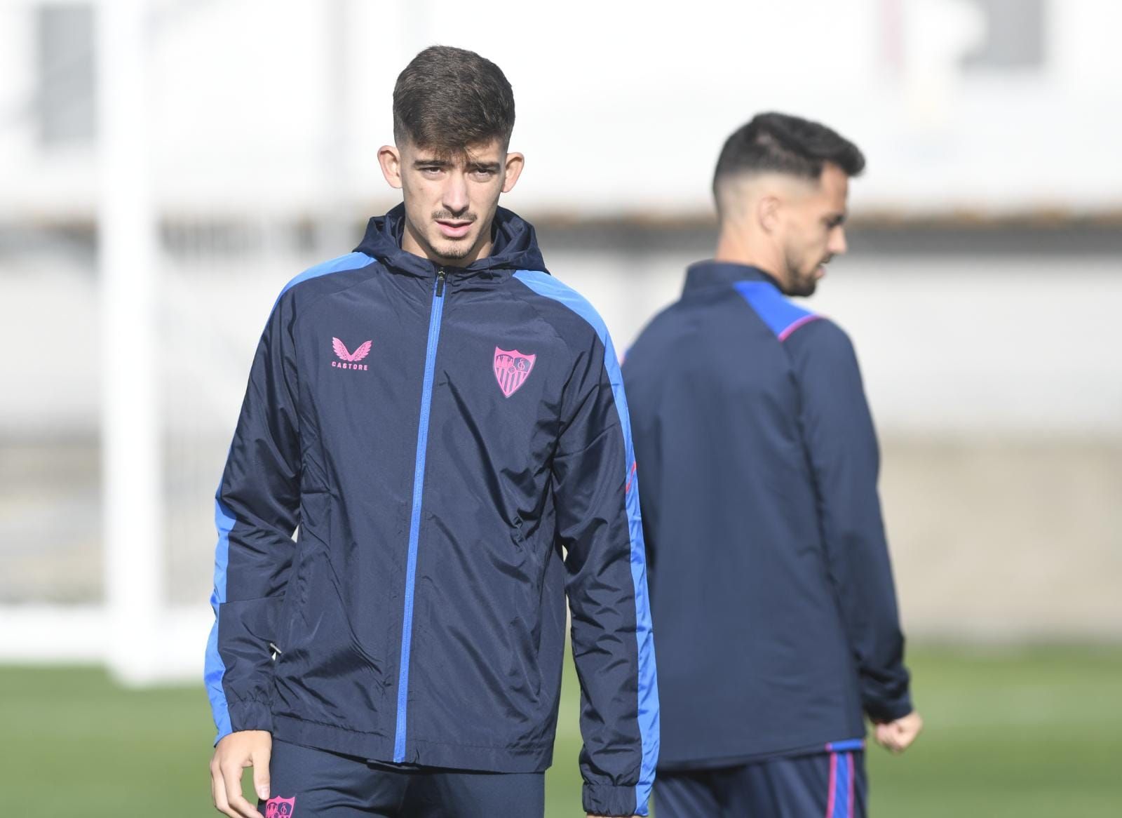  Kike Salas, en el entrenamiento del Sevilla de este sábado.