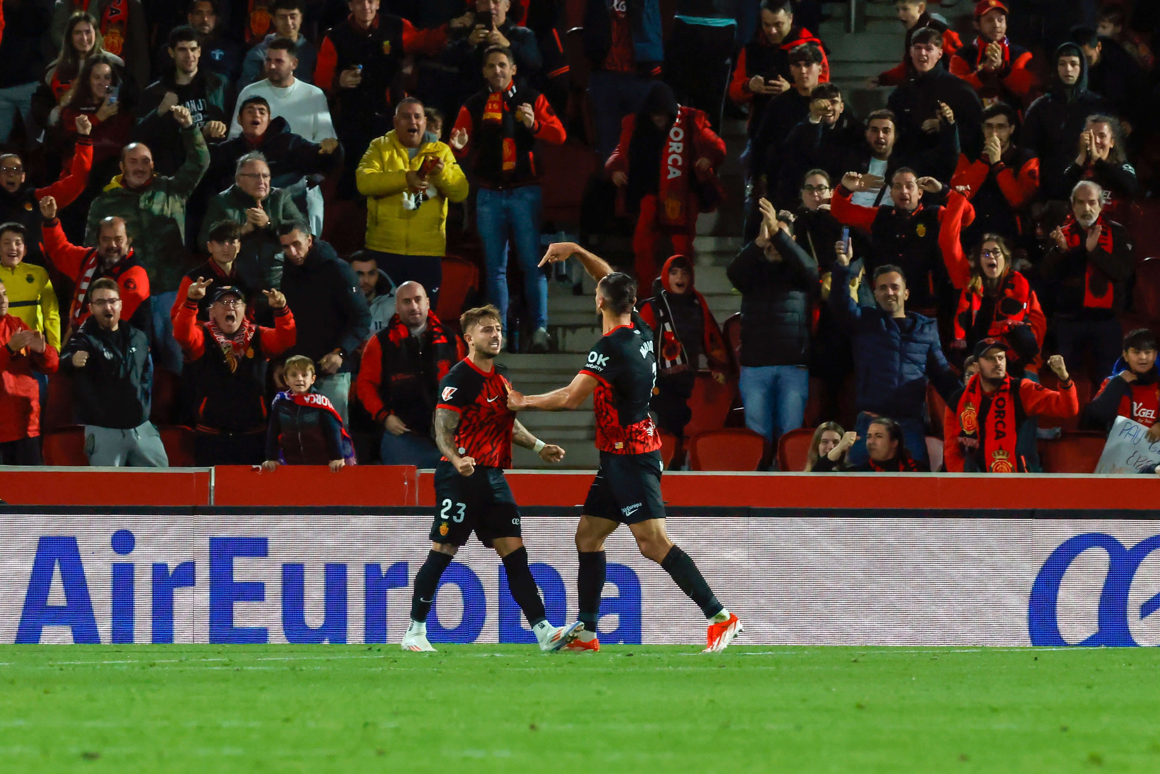 Vedat Muriqi celebrando el gol ante el FC Barcelona