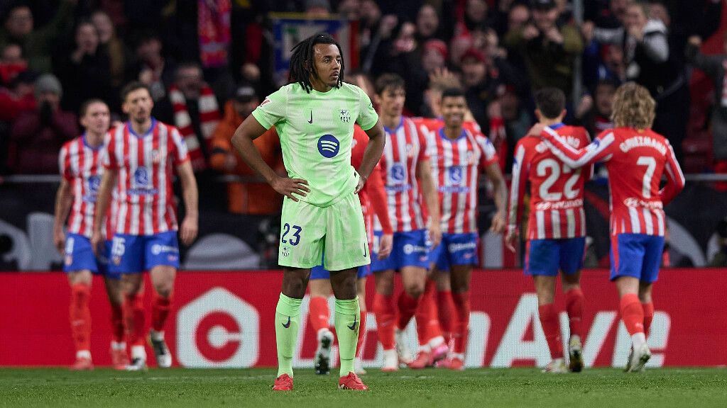 Koundé después de un gol del Atlético (Cordon Press)