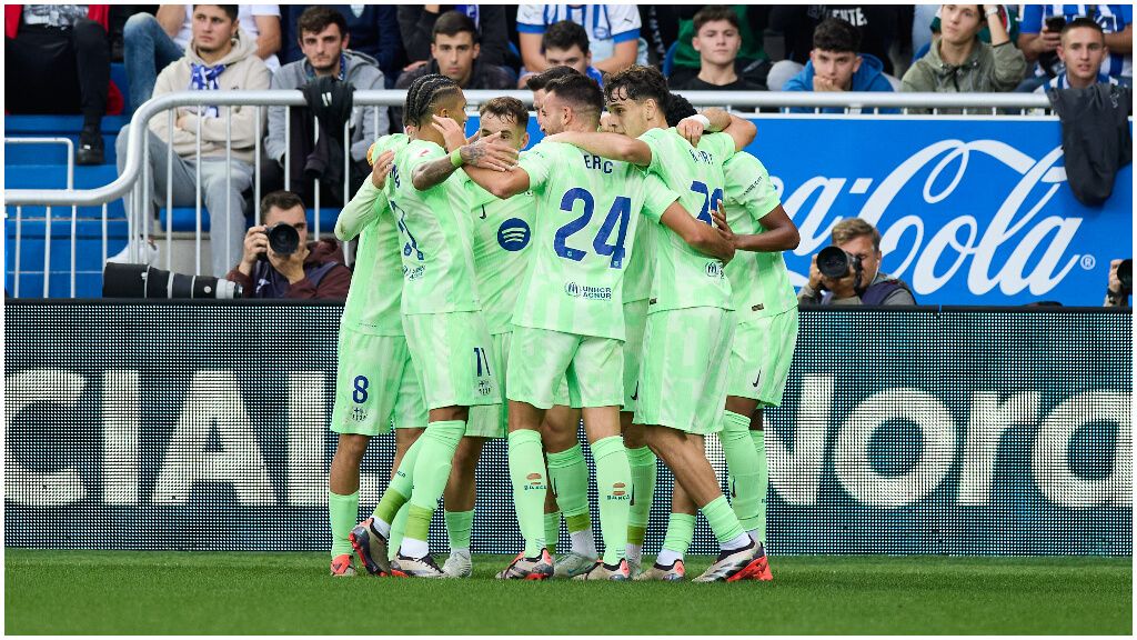  El FC Barcelona celebrando un gol ante el Alavés.