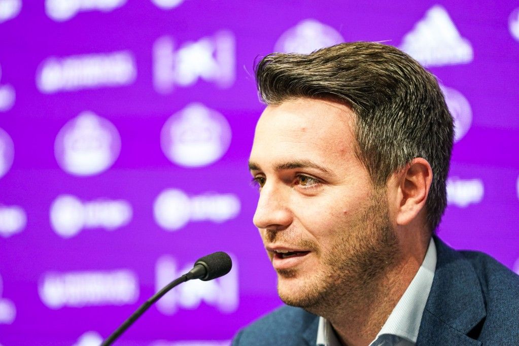 Fran Sánchez, en la rueda de prensa de presentación de Hugo Vallejo (Foto: Real Valladolid).