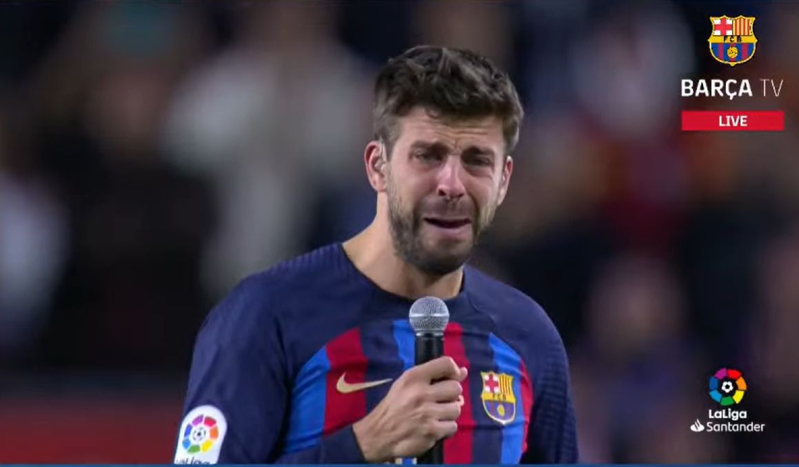 Gerard Piqué, llorando en su discurso de despedida.