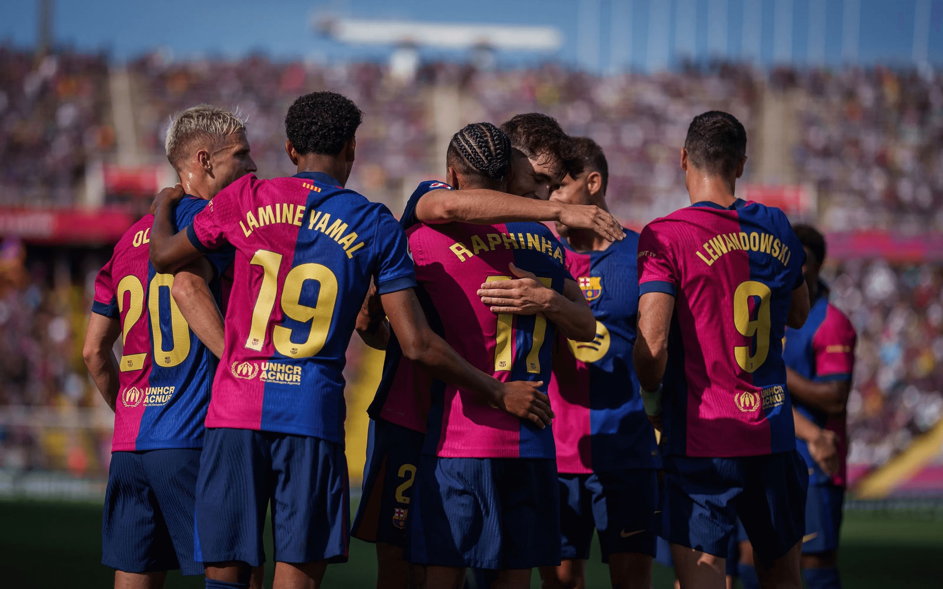  Los jugadores del Barça celebrando uno de los goles al Valladolid.