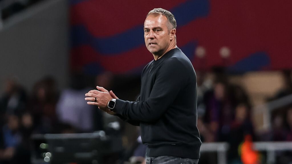  Hansi Flick durante el partido contra el RCD Mallorca (Fuente: Europa Press)
