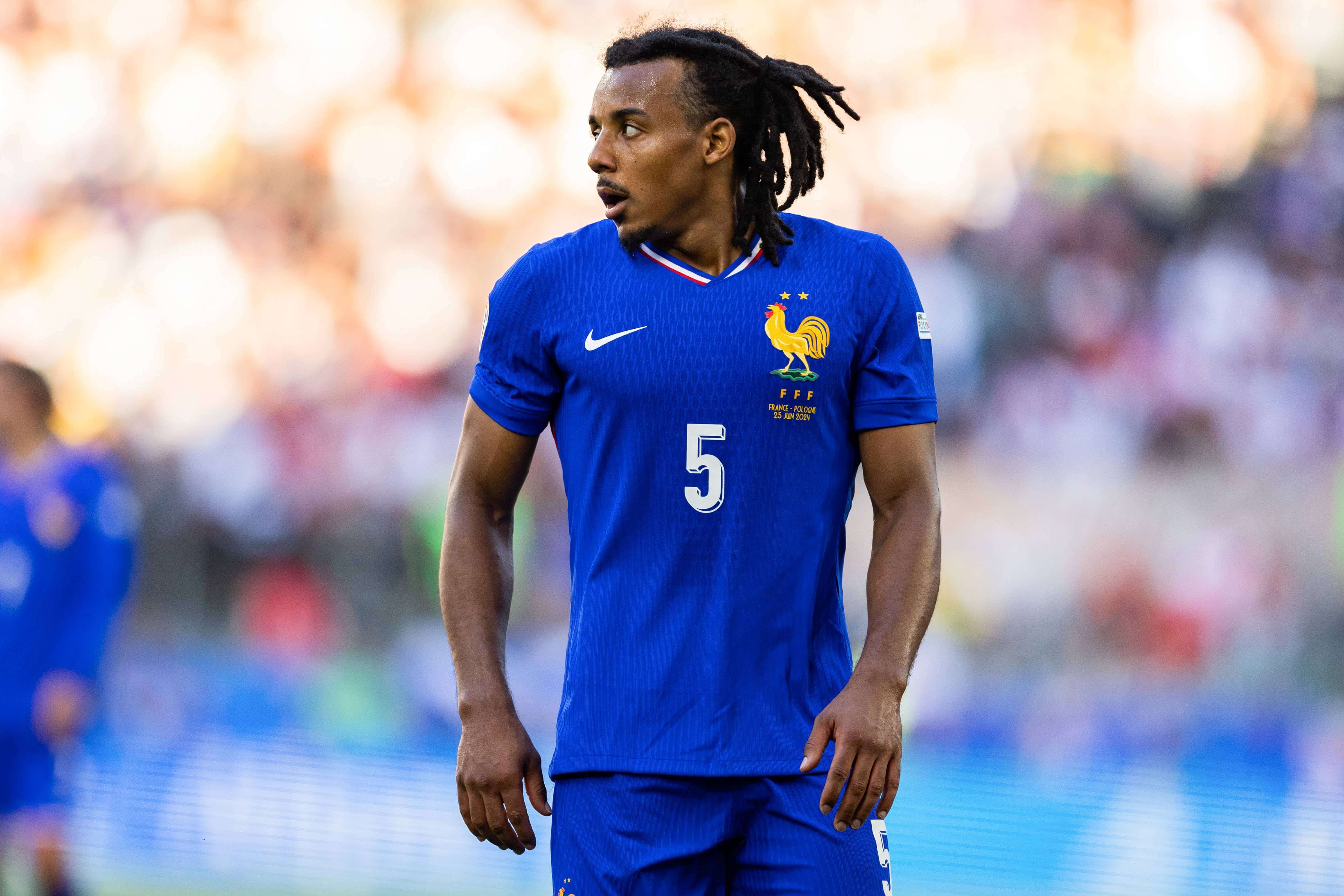 Jules Koundé, en un partido de Francia durante la Eurocopa (Foto: Cordon Press).