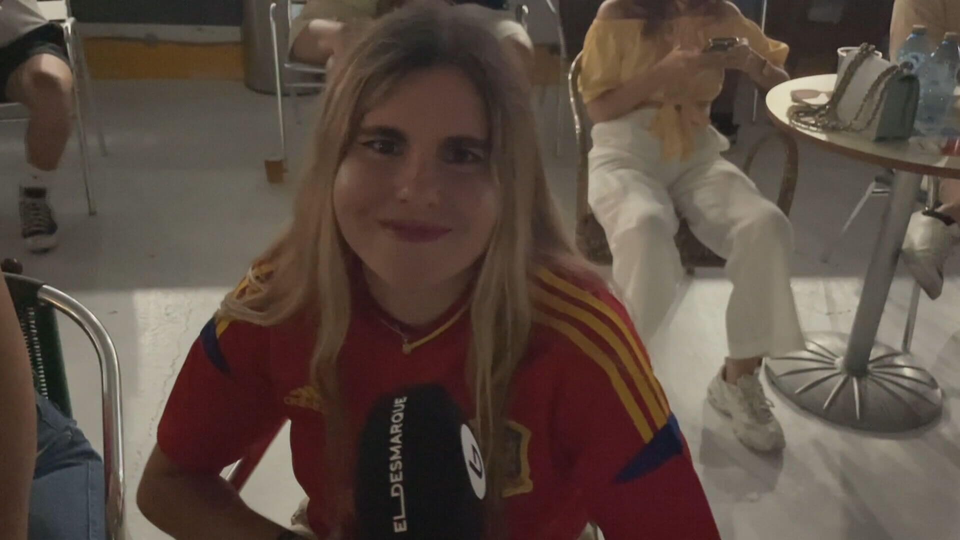 La afición de la Selección Española encantada con el partido de Morata