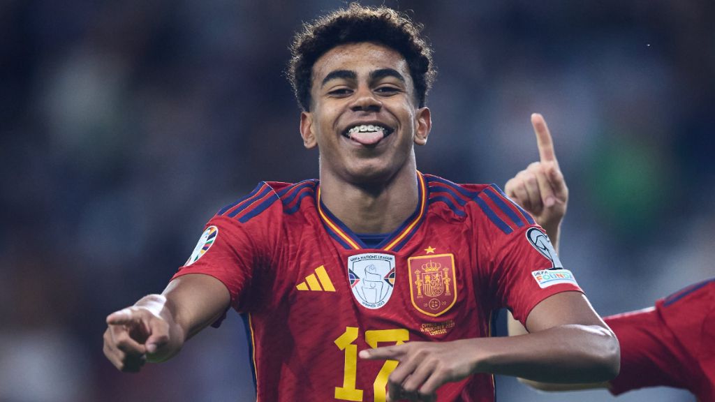  Lamine Yamal celebra un gol ante Chipre. (Fuente: @SeFutbol)