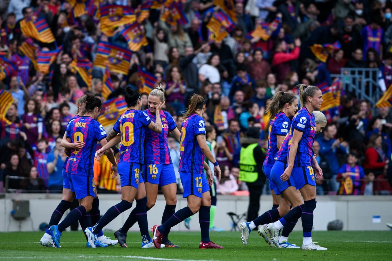  Las jugadoras del Barça celebran un gol ante el Wolfsburgo.