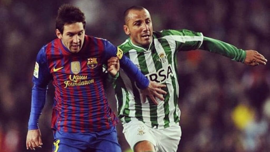  Leo Messi y Mario Abrante, en un partido de LALIGA (Instagram @marioabrante5)